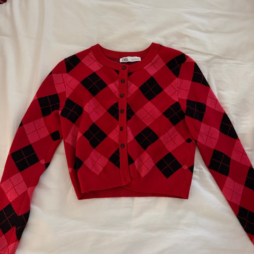 Zara Women's Red and Black Argyle Cardigan